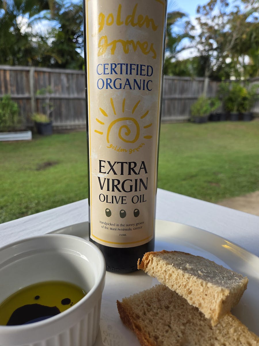 Customer photo of the 750ml bottle in a sunny garden